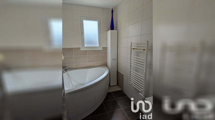 Ma-Cabane - Vente Maison Saint-Seurin-sur-l'Isle, 107 m²