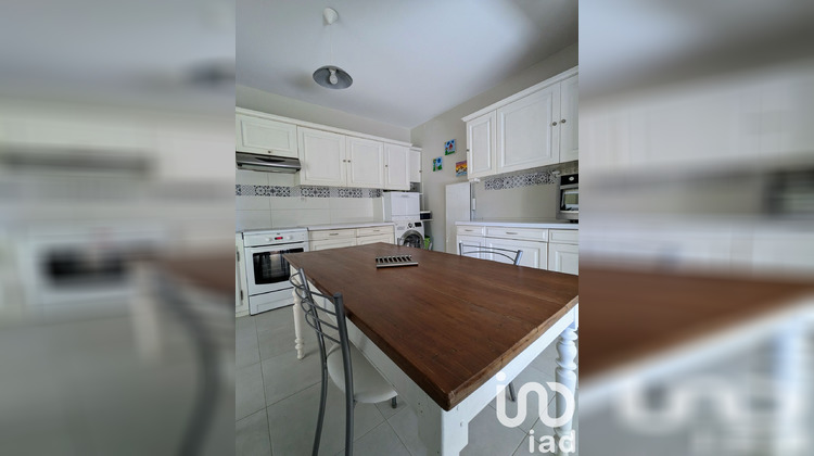 Ma-Cabane - Vente Maison Saint-Seurin-sur-l'Isle, 210 m²