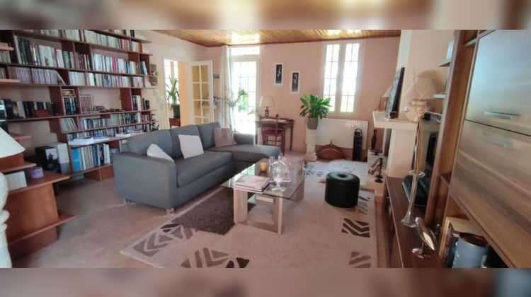 Ma-Cabane - Vente Maison SAINT SEURIN SUR L ISLE, 220 m²