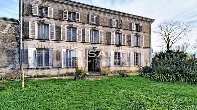 Ma-Cabane - Vente Maison Saint-Sever-de-Saintonge, 270 m²