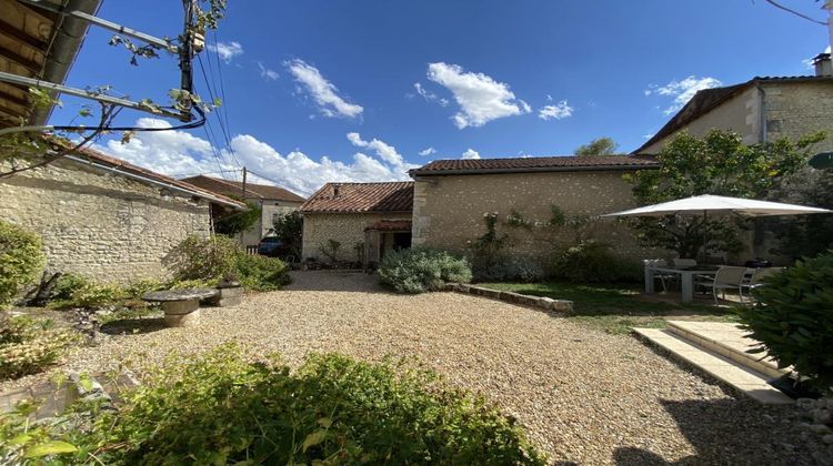 Ma-Cabane - Vente Maison SAINT SEVERIN, 245 m²