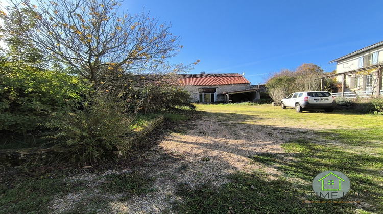 Ma-Cabane - Vente Maison Saint-Séverin, 215 m²