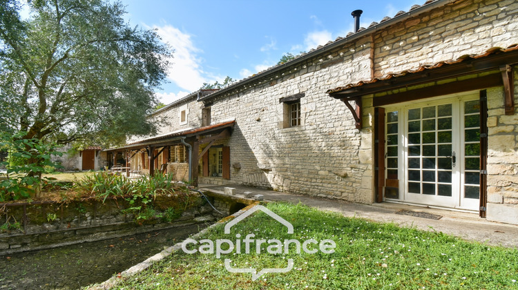 Ma-Cabane - Vente Maison SAINT SEVERIN SUR BOUTONNE, 309 m²