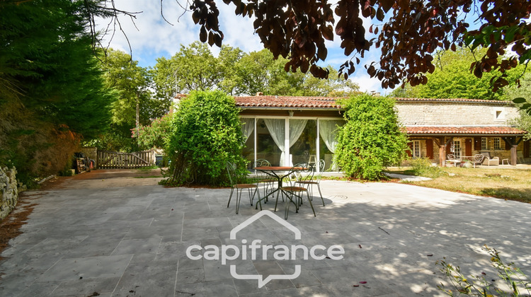 Ma-Cabane - Vente Maison SAINT SEVERIN SUR BOUTONNE, 309 m²