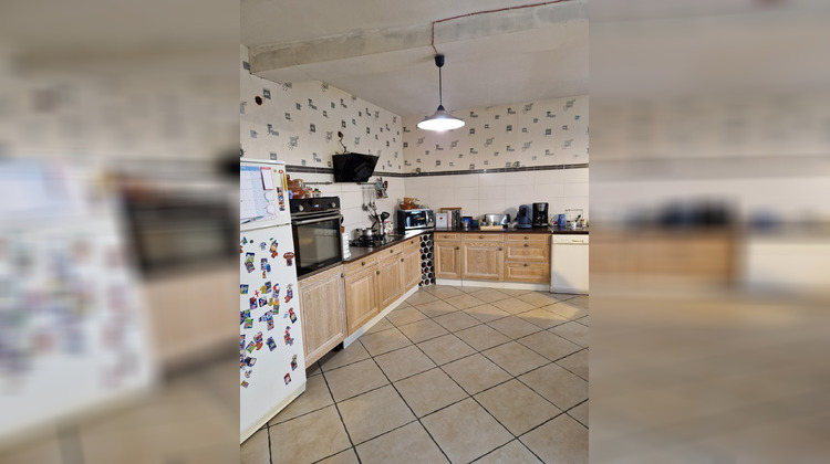 Ma-Cabane - Vente Maison Saint-Sigismond-de-Clermont, 241 m²