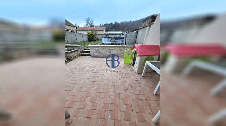 Ma-Cabane - Vente Maison SAINT-SIMEON-DE-BRESSIEUX, 125 m²