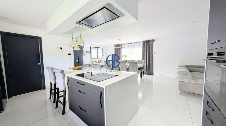 Ma-Cabane - Vente Maison SAINT-SIMEON-DE-BRESSIEUX, 147 m²