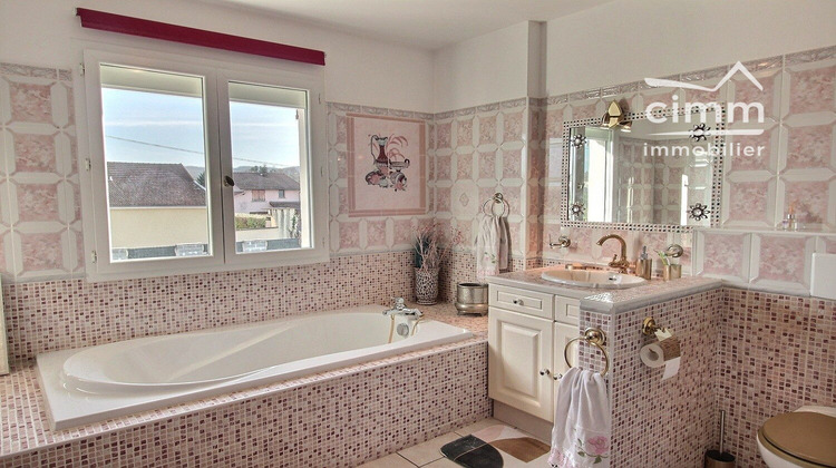 Ma-Cabane - Vente Maison Saint-Siméon-de-Bressieux, 205 m²