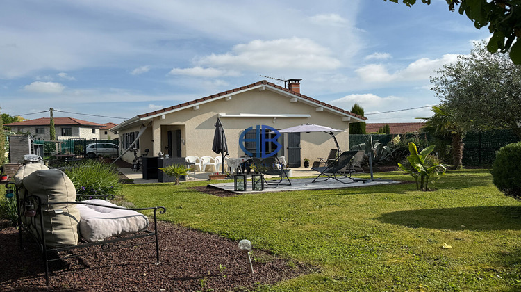 Ma-Cabane - Vente Maison SAINT-SIMEON-DE-BRESSIEUX, 100 m²