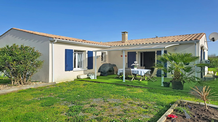 Ma-Cabane - Vente Maison Saint-Simon-de-Pellouaille, 100 m²