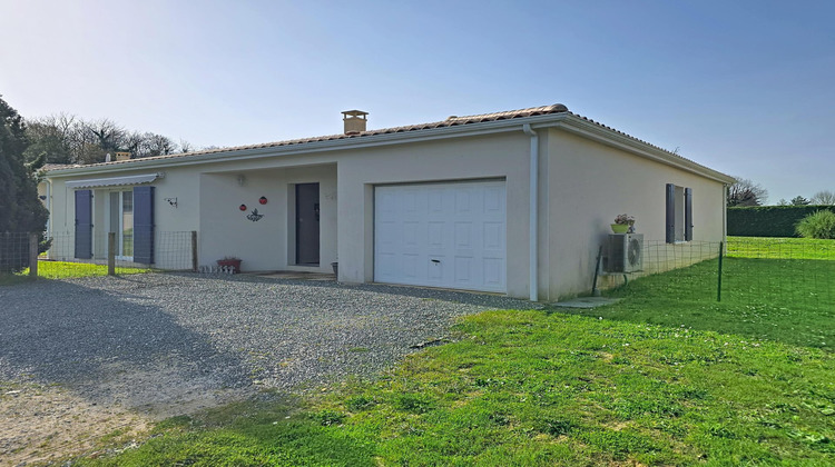 Ma-Cabane - Vente Maison Saint-Simon-de-Pellouaille, 100 m²