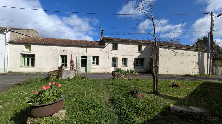 Ma-Cabane - Vente Maison Saint-Simon-de-Pellouaille, 106 m²
