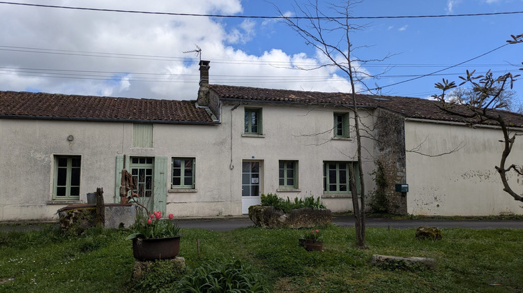 Ma-Cabane - Vente Maison Saint-Simon-de-Pellouaille, 106 m²