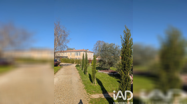 Ma-Cabane - Vente Maison Saint-Simon-de-Pellouaille, 600 m²