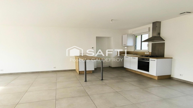 Ma-Cabane - Vente Maison Saint-Simon-de-Pellouaille, 85 m²