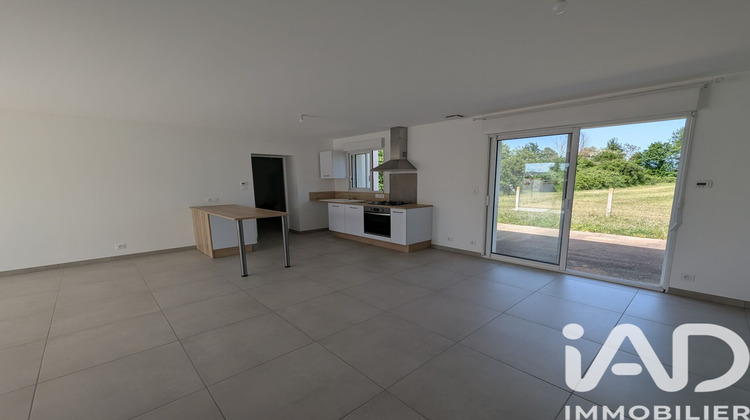 Ma-Cabane - Vente Maison Saint-Simon-de-Pellouaille, 85 m²