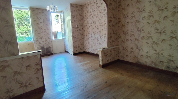 Ma-Cabane - Vente Maison Saint-Simon-de-Pellouaille, 90 m²