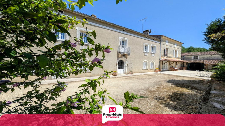 Ma-Cabane - Vente Maison SAINT SULPICE DE COGNAC, 288 m²