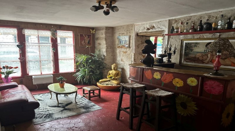 Ma-Cabane - Vente Maison SAINT SULPICE DE FAVIERES, 200 m²