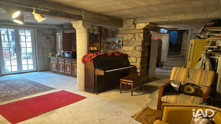 Ma-Cabane - Vente Maison Saint-Sulpice-de-Favières, 200 m²