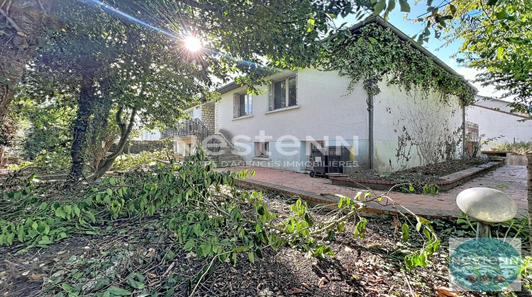 Ma-Cabane - Vente Maison SAINT-SULPICE-DE-POMMERAY, 209 m²