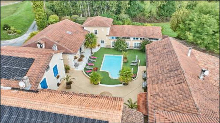 Ma-Cabane - Vente Maison SAINT-SULPICE-DE-ROUMAGNAC, 950 m²
