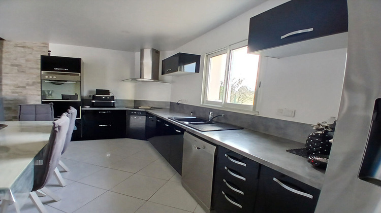 Ma-Cabane - Vente Maison SAINT-SULPICE-DE-ROYAN, 111 m²