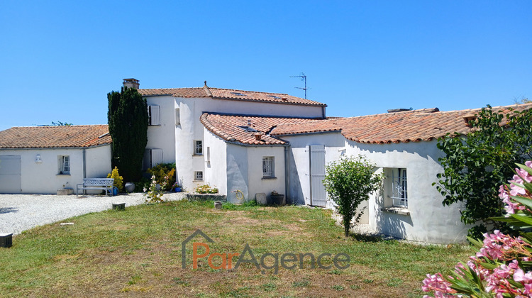 Ma-Cabane - Vente Maison Saint-Sulpice-de-Royan, 204 m²