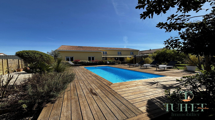 Ma-Cabane - Vente Maison Saint-Sulpice-de-Royan, 279 m²