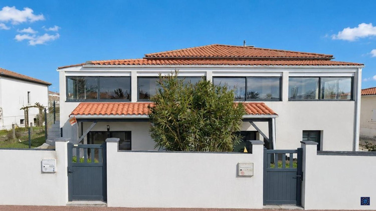 Ma-Cabane - Vente Maison Saint-Sulpice-de-Royan, 280 m²