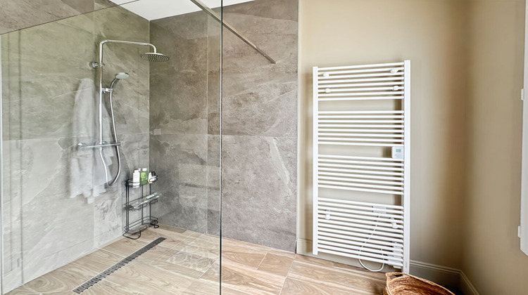 Ma-Cabane - Vente Maison SAINT-SULPICE-ET-CAMEYRAC, 295 m²