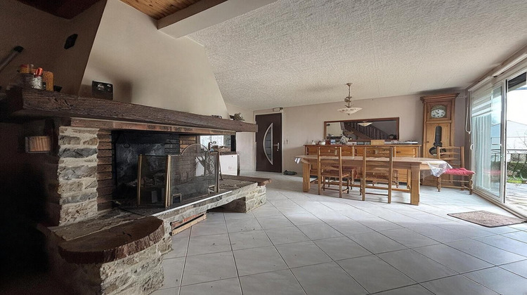 Ma-Cabane - Vente Maison SAINT-SULPICE-LA-FORET, 95 m²