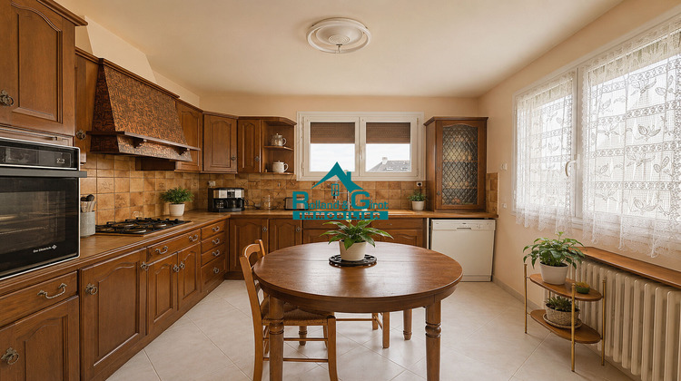 Ma-Cabane - Vente Maison SAINT-SULPICE-LA-FORET, 95 m²