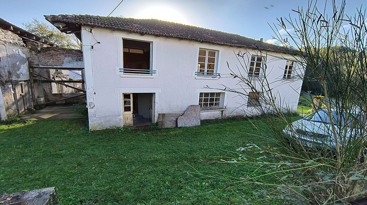 Ma-Cabane - Vente Maison SAINT-SULPICE-LAURIERE, 0 m²