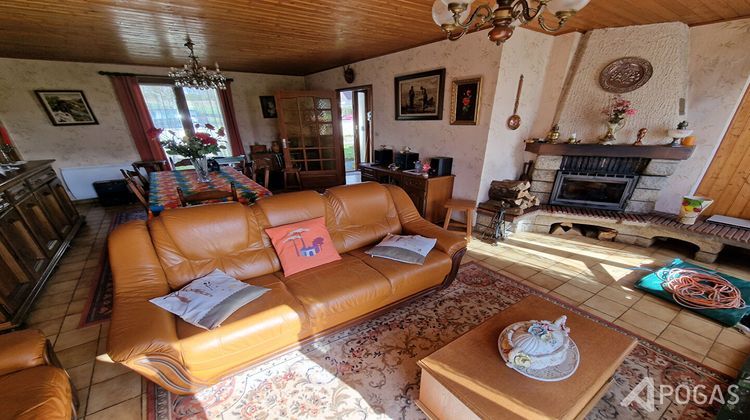 Ma-Cabane - Vente Maison SAINT-SULPICE-LES-CHAMPS, 79 m²