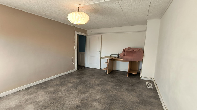 Ma-Cabane - Vente Maison SAINT-SULPICE-LES-FEUILLES, 80 m²