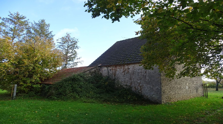 Ma-Cabane - Vente Maison SAINT-SYMPHORIEN, 36 m²