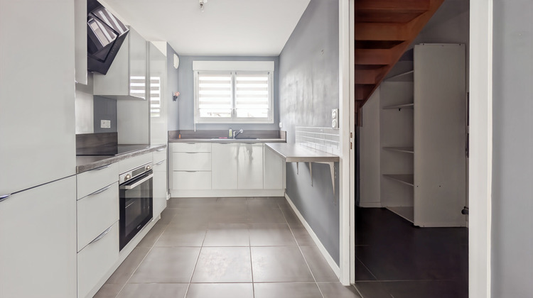 Ma-Cabane - Vente Maison SAINT-SYMPHORIEN, 111 m²