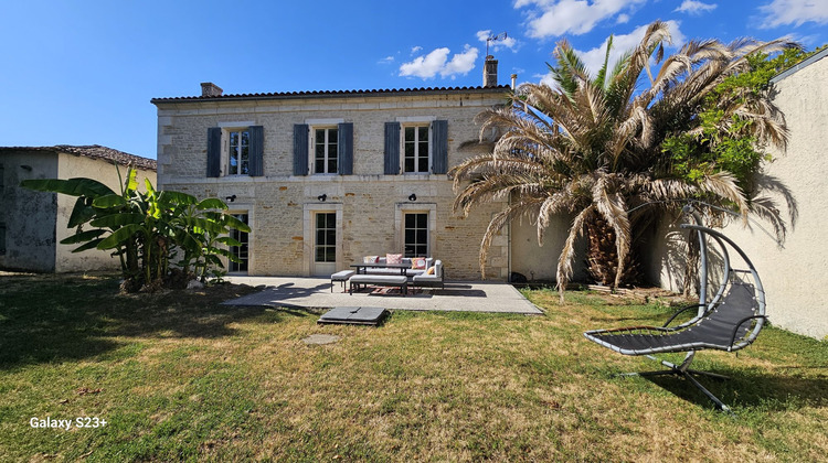Ma-Cabane - Vente Maison Saint-Symphorien, 180 m²
