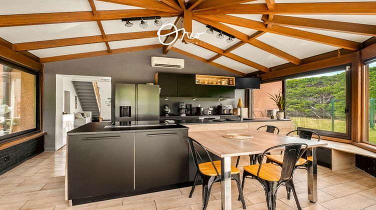 Ma-Cabane - Vente Maison SAINT-SYMPHORIEN-D'OZON, 200 m²