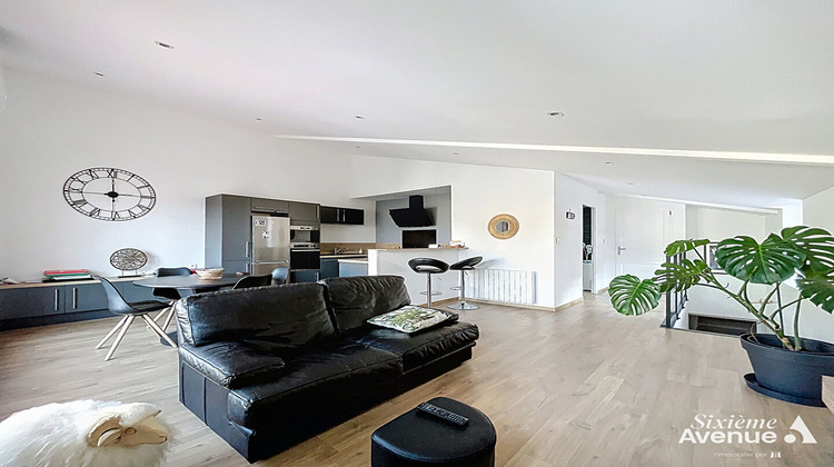 Ma-Cabane - Vente Maison SAINT-SYMPHORIEN-D'OZON, 307 m²