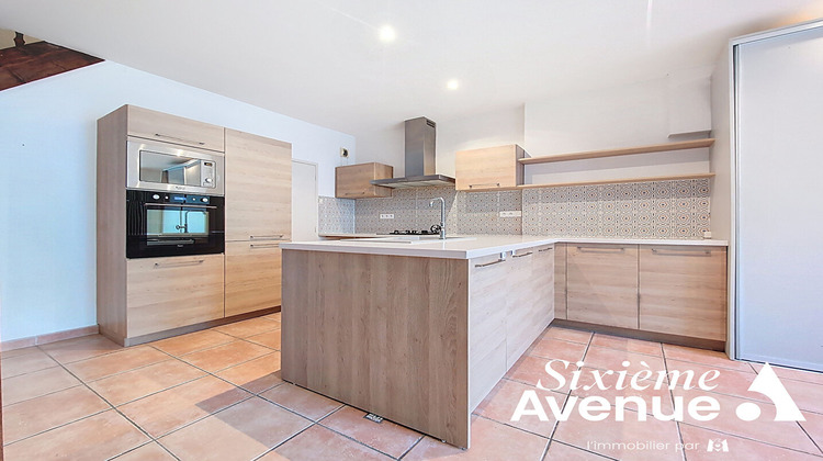 Ma-Cabane - Vente Maison SAINT-SYMPHORIEN-D'OZON, 85 m²