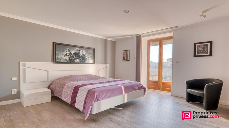 Ma-Cabane - Vente Maison SAINT SYMPHORIEN D OZON, 274 m²