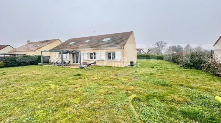 Ma-Cabane - Vente Maison Saint-Symphorien-le-Château, 98 m²