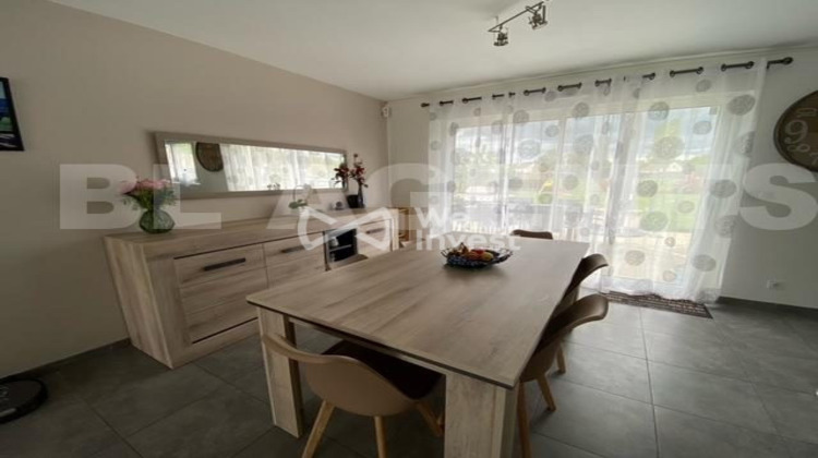 Ma-Cabane - Vente Maison Saint-Symphorien-le-Château, 111 m²