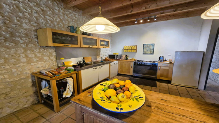 Ma-Cabane - Vente Maison SAINT-THOMAS-DE-CONAC, 205 m²