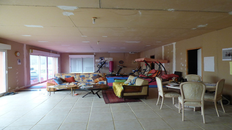 Ma-Cabane - Vente Maison SAINT-TRIVIER-DE-COURTES, 280 m²