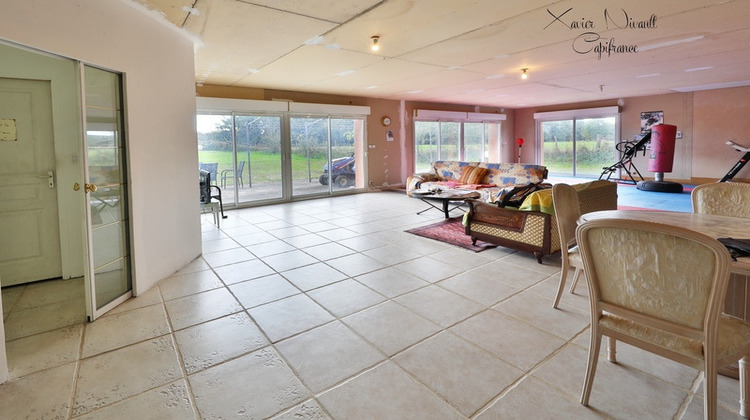 Ma-Cabane - Vente Maison SAINT TRIVIER DE COURTES, 281 m²