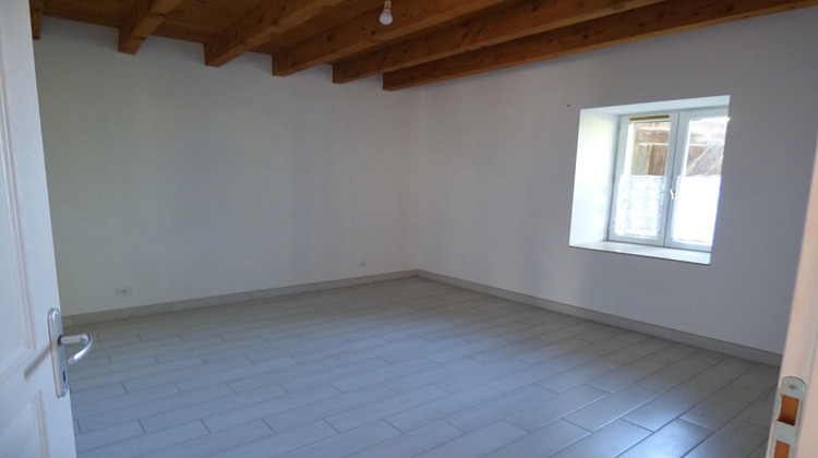 Ma-Cabane - Vente Maison SAINT-TRIVIER-DE-COURTES, 81 m²