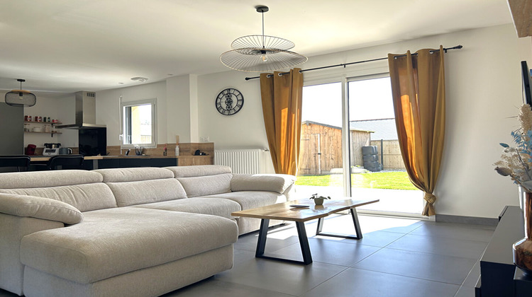 Ma-Cabane - Vente Maison SAINT-UNIAC, 76 m²